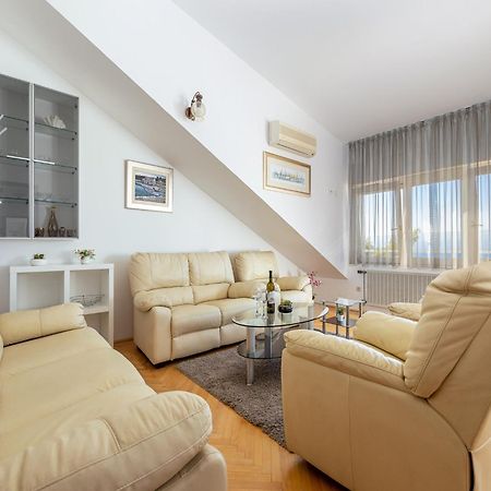 Rosemary Apartments Duce Ngoại thất bức ảnh