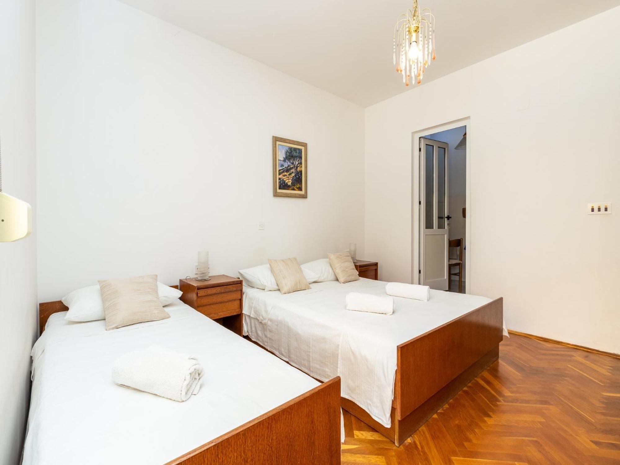 Rosemary Apartments Duce Ngoại thất bức ảnh