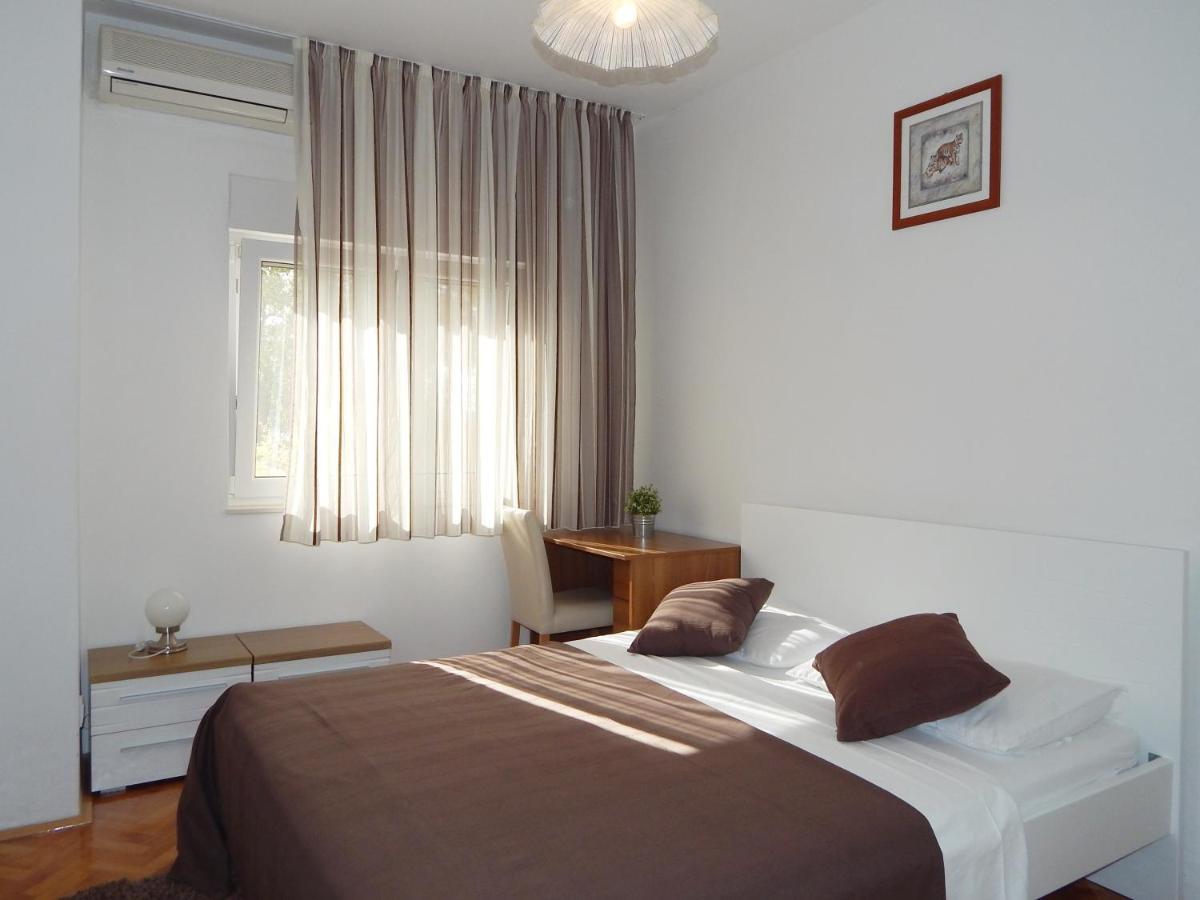 Rosemary Apartments Duce Ngoại thất bức ảnh